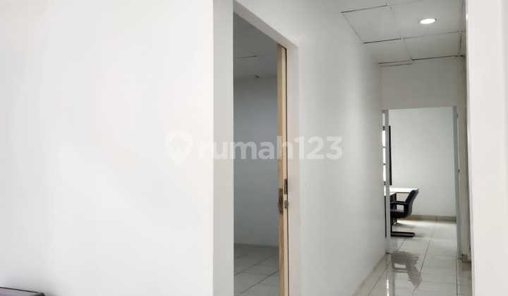 3-story shop house ready for occupancy in Tendean Square 2