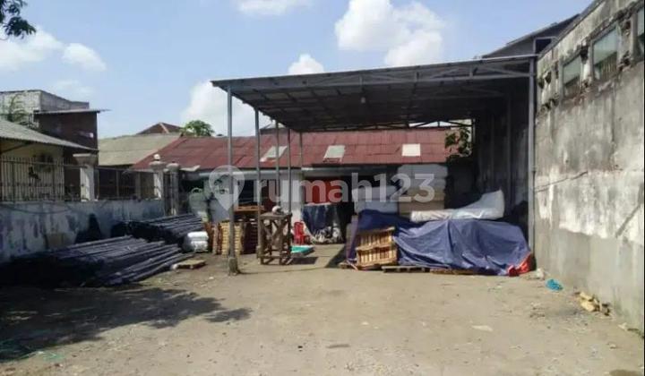 Gudang Siap Pakai Luas Jalan yang Lebar, Kemayoran Baru-Surabaya