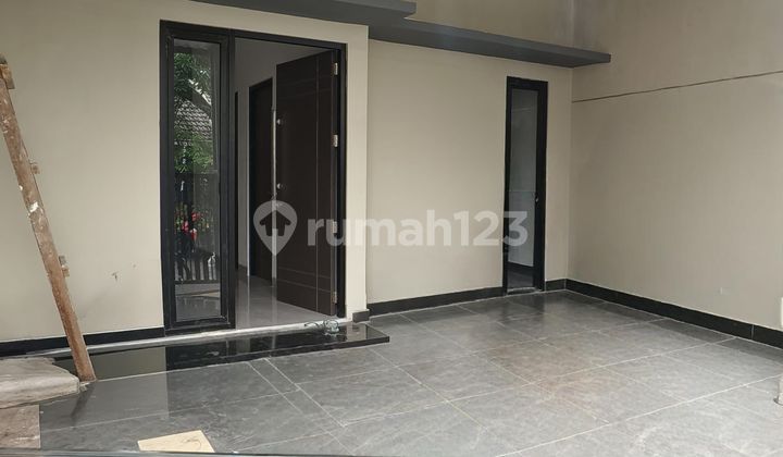 New &amp; Ready to Occupy House, Bendul Merisi South - Surabaya