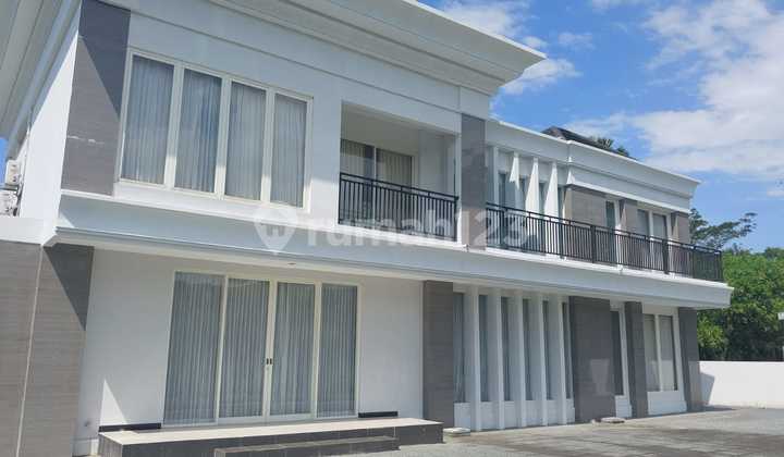 Villa Mewah 2 lantai The Taman Dayu-Prigen