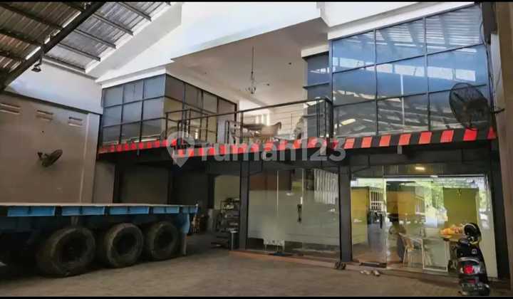 Ruko Strategis konstruksi Baja, Demak-Surabaya