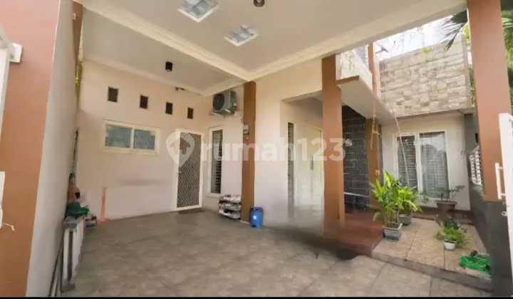 Rumah 2 Lantai Siap Huni, Puri Lidah Kulon-Surabaya Rumah 2 Lantai Siap Huni, Puri Lidah Kulon-Surabaya