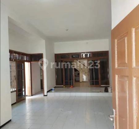 Well-Maintained & Ready-to-Live Home, Pondok Mutiara-Sidoarjo