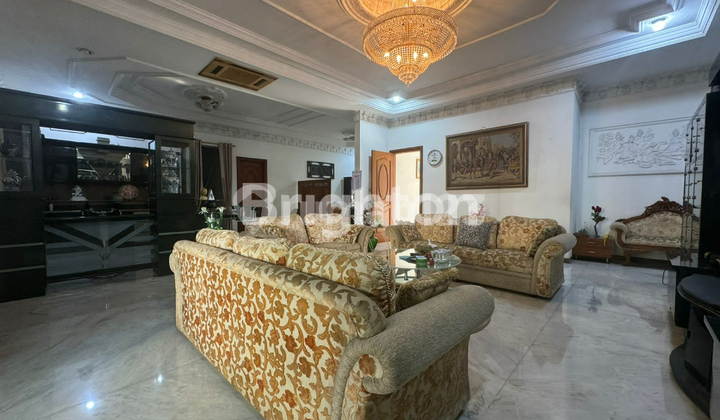 Rumah Mewah Kris Kencana Sari-Surabaya 2