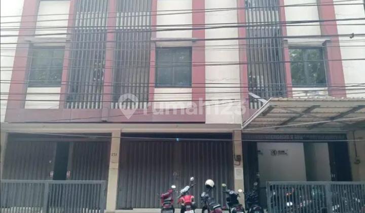 3-Story Shop House & Strategic, West Perak-Surabaya 2