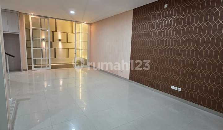 2-Story House Ready to Occupy, Greenlake-Surabaya 2-Story House Ready to Occupy, Greenlake-Surabaya