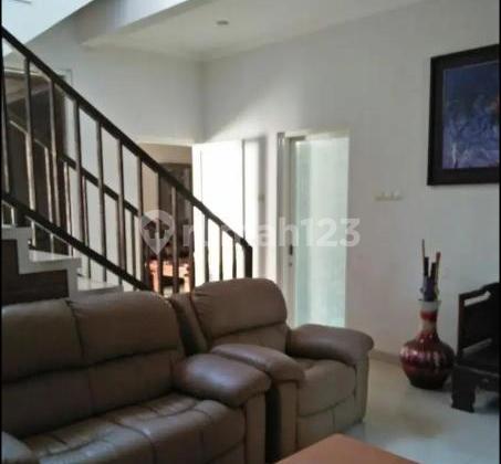 Rumah Bagus & Strategis, dekat dengan Trans Icon, Gayungan-Surabaya 2