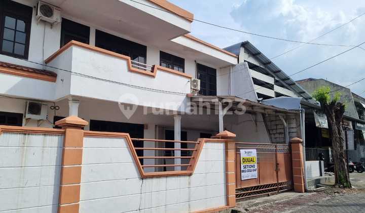 Rumah Siap huni Dekat Univ. Kristen Petra, Siwalankerto-Surabaya Rumah Siap huni Dekat Univ. Kristen Petra, Siwalankerto-Surabaya