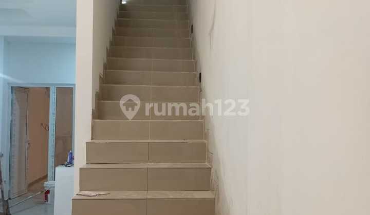 Dijual Rumah Baru 3lt Di Grogol, Uk 3.5x20m2, Harga Rp 1.85 M. 2