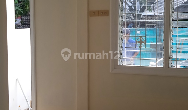 Disewa Rumah 1.5Lt di Duri Kepa, Uk 4X24m2, Harga Rp 55Jt/Th.