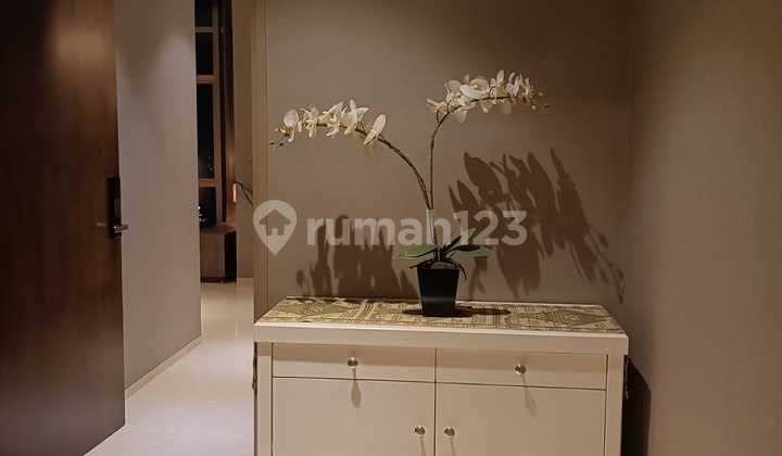 For Sale: 2-Bedroom Fully Furnished Unit at Saumata Alam Sutera Apartment, Area 124m², Price Rp 3.5 Billion.