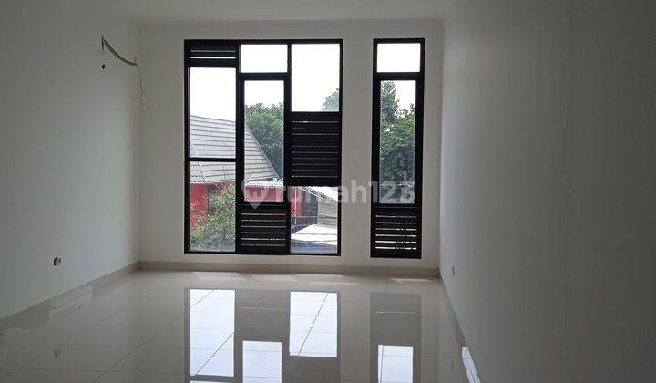 Dijual Ruko 3lt Di Meruya, Uk 4x20m2, Jalan Raya, Harga Rp 3.2m. 1