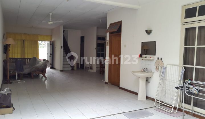 Dijual Rumah 2Lt di Taman Ratu, Uk 8X25m2, Hdp Barat, Harga Rp 4.3M 2