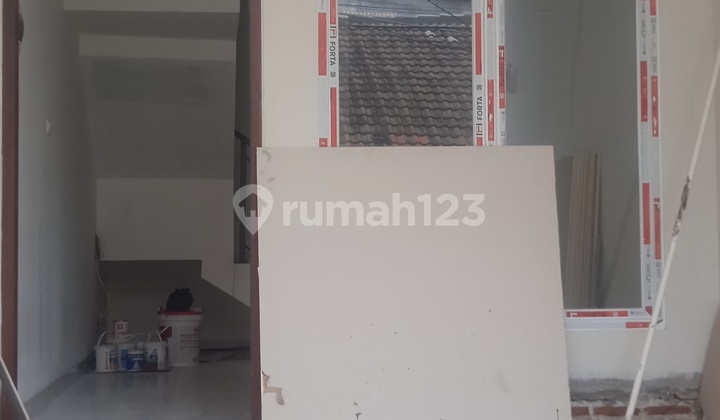 Dijual Rumah Baru 3Lt di Duri Kepa, Uk 3X13m2, Harga Rp 1.3M. 2