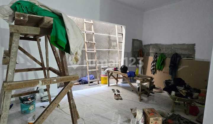 For Sale New 2-Story House in Taman Villa Meruya Housing, Size 7x18m², Price Rp 3.85 Billion. 2