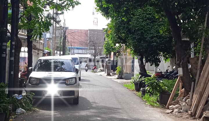 For Sale New Boarding House in Tanjung Duren, 5 Floors, Land Area 147M2, 51 Bedrooms, Furnished Price Rp 12.5M. 2