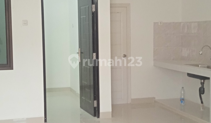 Dijual Rumah Baru 3Lt di Duri Kepa, Uk 5X13m2, Hdp Barat, Harga Rp 2.15M. 2