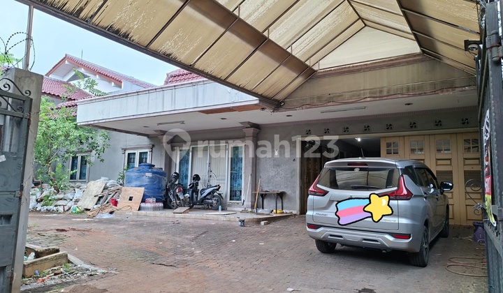 For Rent Min 2 Years, 1-Story House in Puri Indah, Land Area 600M2, Price Rp 400M/Year. 2