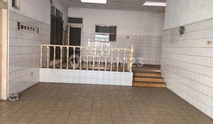 Disewa Rumah 1Lt di Meruya Utara, Luas Tanah 487M2, Harga Rp 350Jt/Th. Disewa Rumah 1Lt di Meruya Utara, Luas Tanah 487M2, Harga Rp 350Jt/Th.