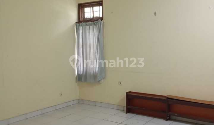 Disewa Rumah Hook 2lt Di Taman Dutamas Jelambar, Uk 250m2 Harga Rp 110jt/th. 2