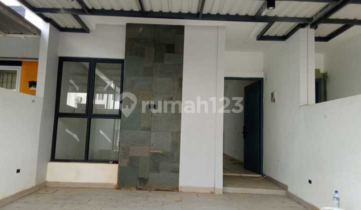 For Sale: New House in Metland Puri, Size 5x20m², Price Rp 4.3 M.