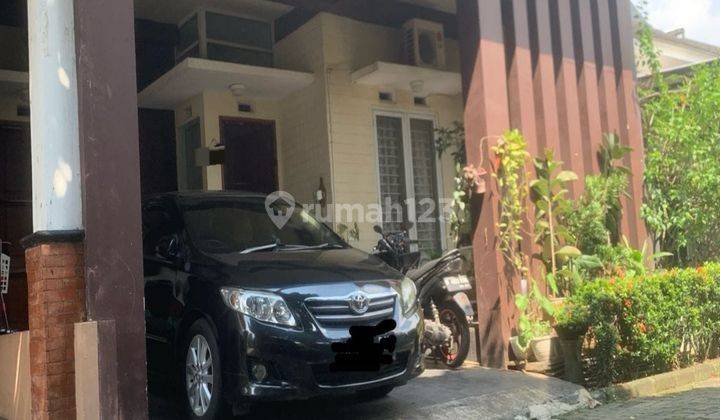 Rumah Cantik Tangerang Selatan Dekat Stasiun 1