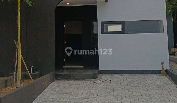 Rumah Futuristik Kedamean Gresik 200 Jutaan Rumah 1