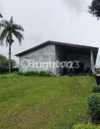 Bangunan Gudang dan Tanah Pinggir Jalan Raya 1