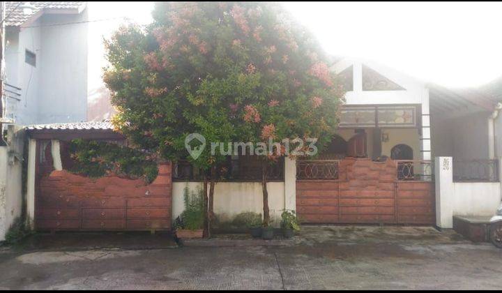 Dijual rumah di komplek Pemda jati asih 1