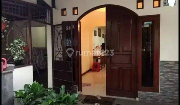 Dijual rumah di komplek Pemda jati asih 2