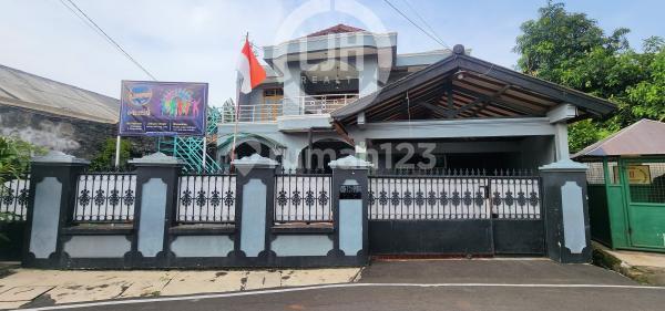 Dijual Rumah Luas di Jatibening Baru Bekasi Dijual Rumah Luas di Jatibening Baru Bekasi