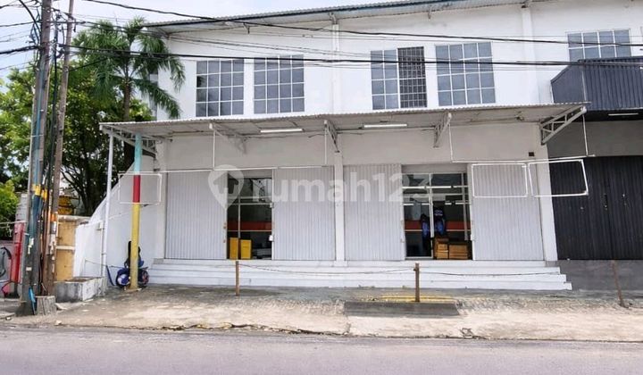 Di Sewakan Ruko Gandeng di Jalan Utama Galaxy