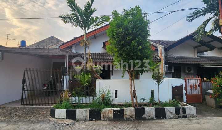 Dijual Rumah Strategis di Jakasetia Bekasi 