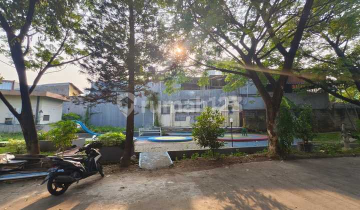 Dijual Rumah 2 Lantai Siap Huni di Villa Jakasetia Bekasi 2