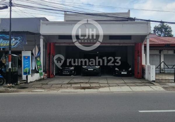 For Sale 2-Story Shop House by the Roadside in Jakarta