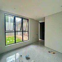 Dijual Rumah Grand Eastwood Strategis Mewah Siap Huni 2