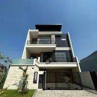 Dijual Rumah Mewah North Emerald Mansion Mewah Siap Huni 1