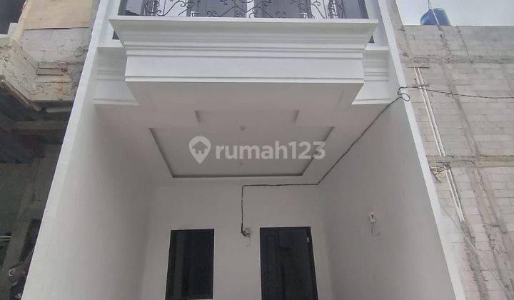 Rumah 2 lantai+Roof top Lenteng agung  2