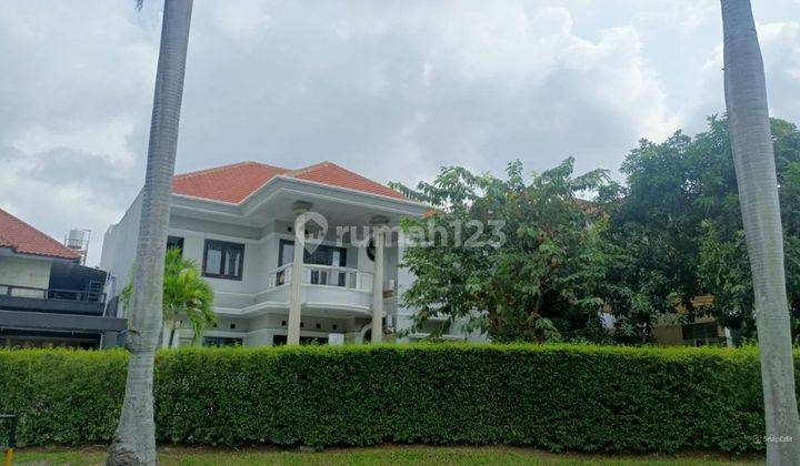 Dijual Rumah Bagus Mewah Graha Family, Surabaya 1