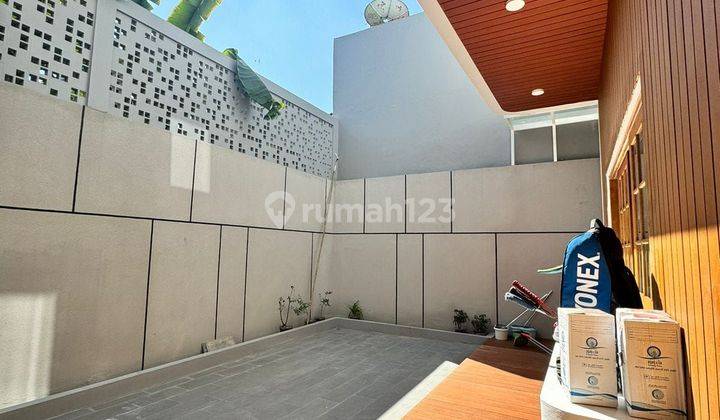 Rumah Super Bagus Ala Villa Ada Furnish di Kebonaari 2