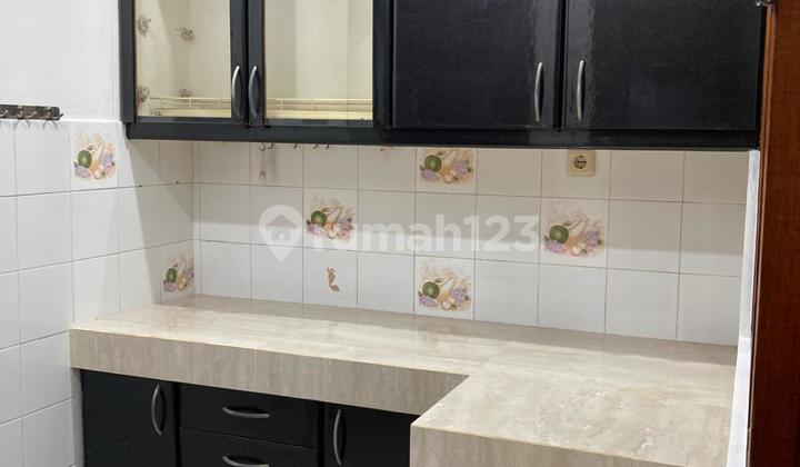 For Rent House In Puri Kencana 2