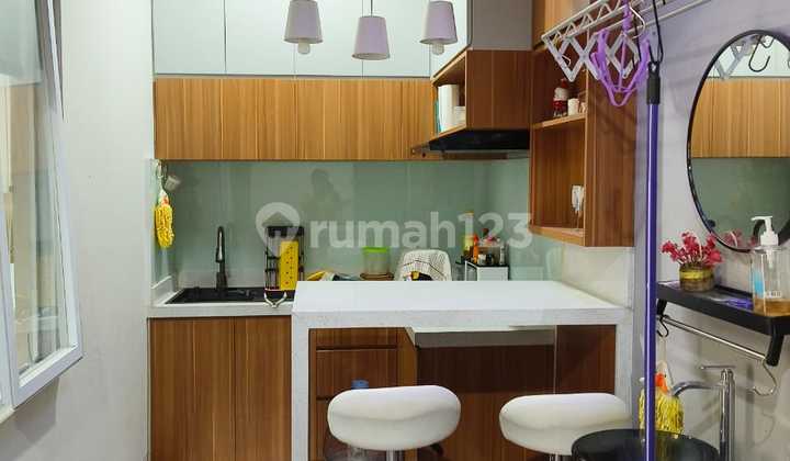 For Sale Ready-to-Live In House In Paramount Housing Estate 2