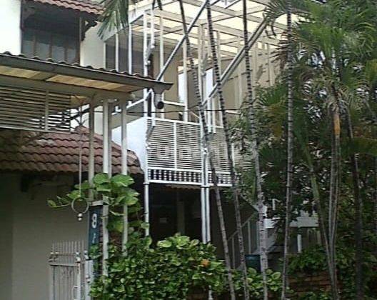 Rumah Mewah Kondisi Bagus di Pejaten Barat 2