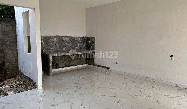 Rumah 2 Lantai Baru SHM di Jln Benda Baru 2