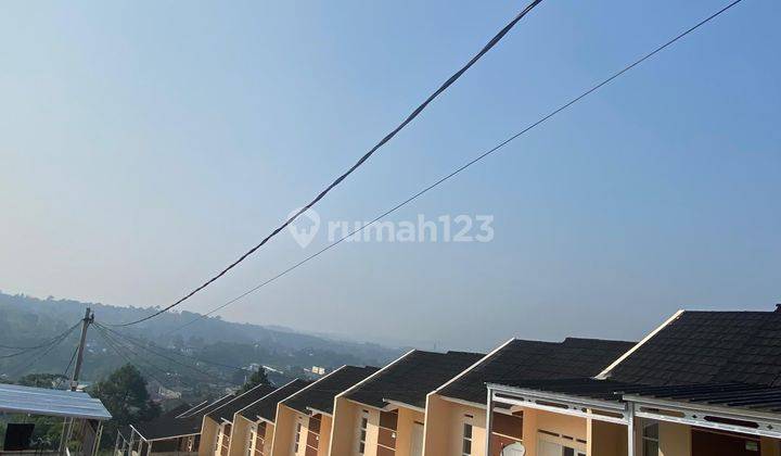 Rumah Compact Di Lingkungan Yang Asri Dengan View Pegunungan Dekat Dengan Setasiun Dan Jaln Tol 1