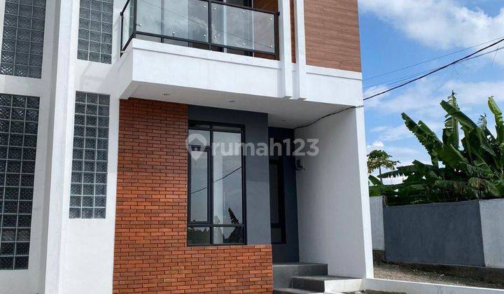 RUMAH  MODERN DI CIHANJUANG 2 Lantai 2