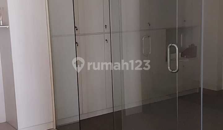 Disewakan Ruko 3 Lantai Gandeng Di Area Jantung Bsd