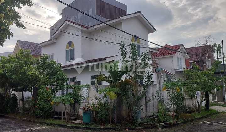 Dijual Rumah Di Area Jantung Kota Jakarta Barat