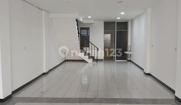 Ruko Siap Huni Dekat Area Mal Jakarta Barat Ruko Siap Huni Dekat Area Mal Jakarta Barat