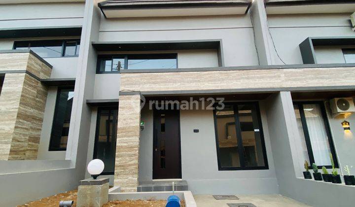 Rumah Villa View Cantik Design Modern Lokasi di Kota Batu  1